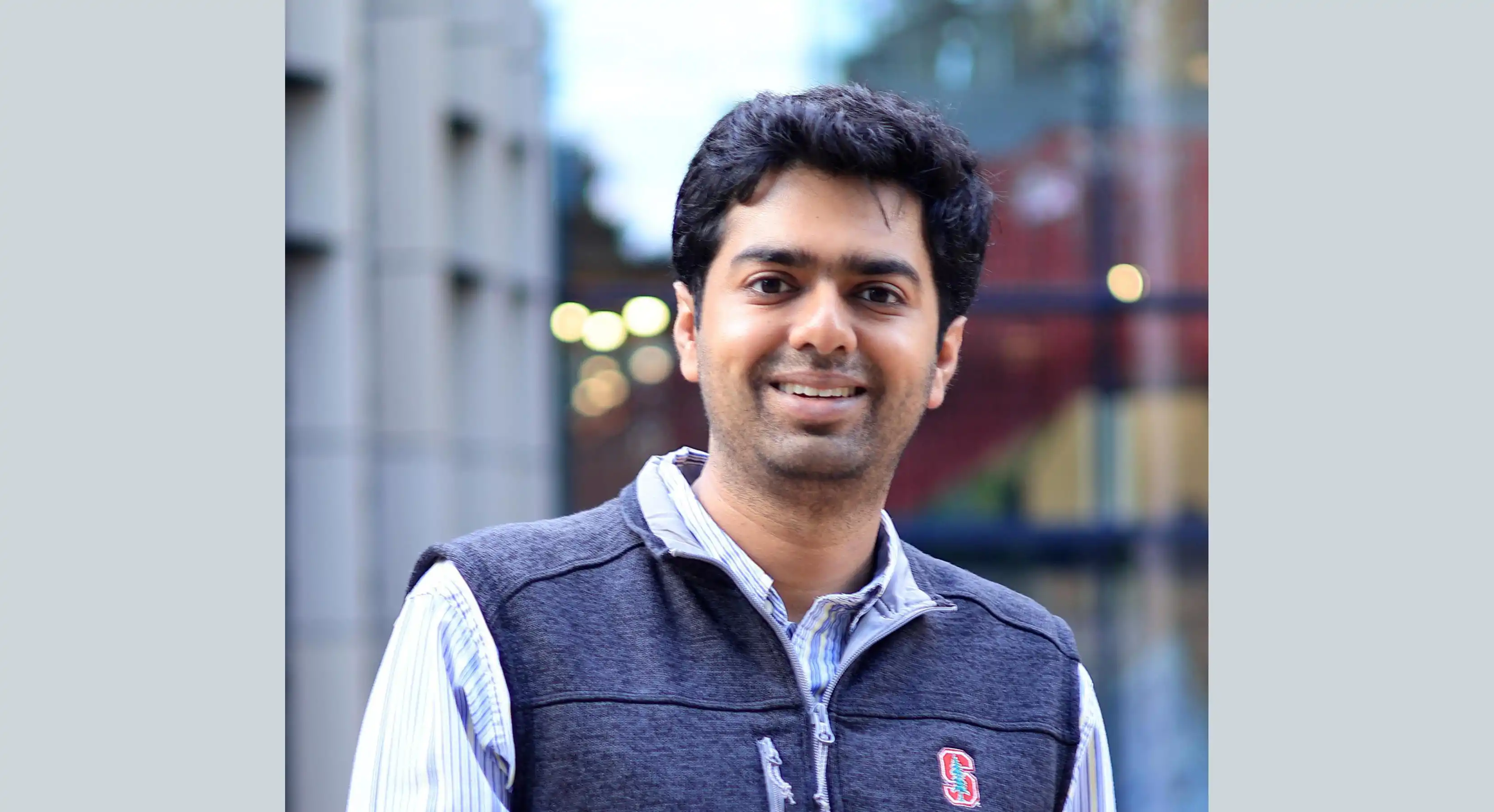 A portrait photo of Vidur Gupta.